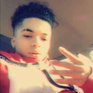 Meet your Posher, Desmond